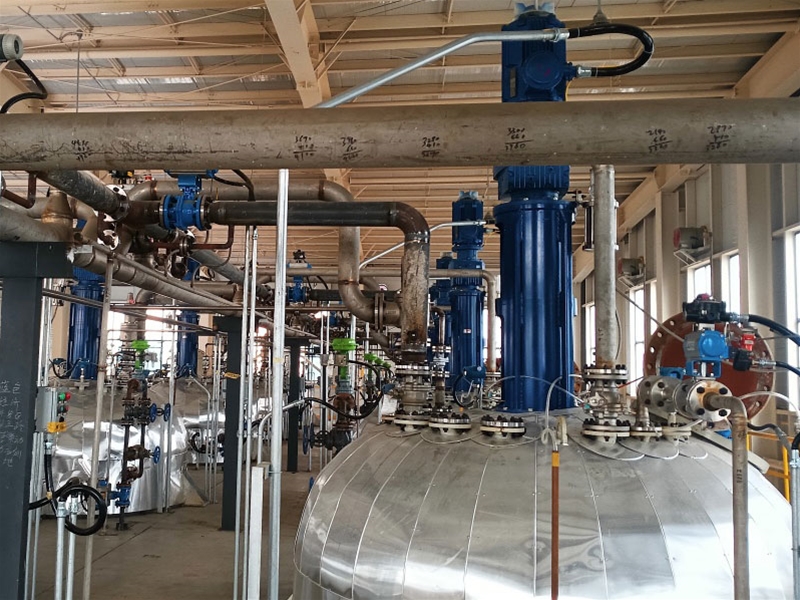 塔側(cè)攪拌裝置現(xiàn)場(chǎng)