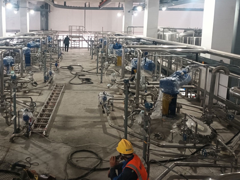 塔側(cè)攪拌裝置現(xiàn)場(chǎng)