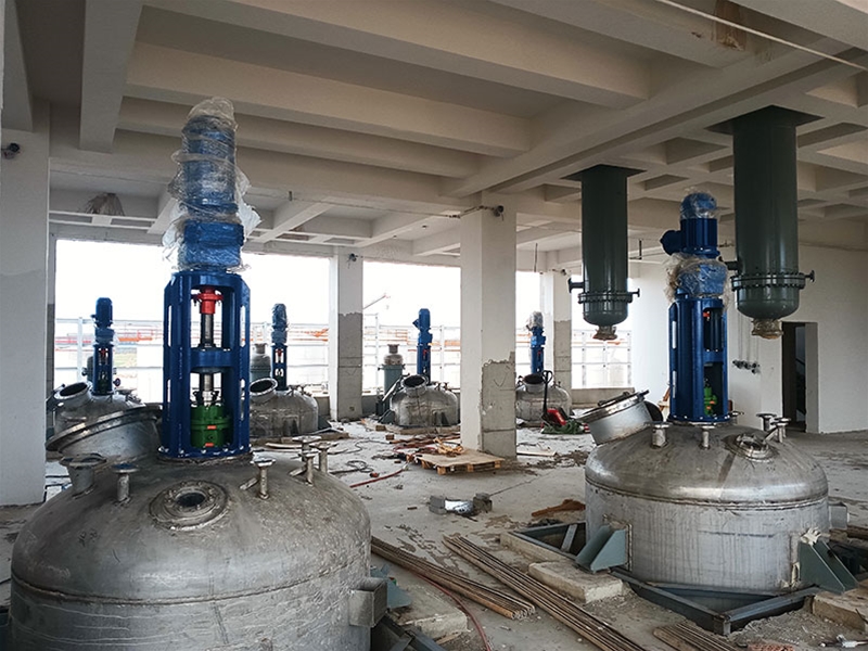 反應(yīng)釜攪拌裝置現(xiàn)場